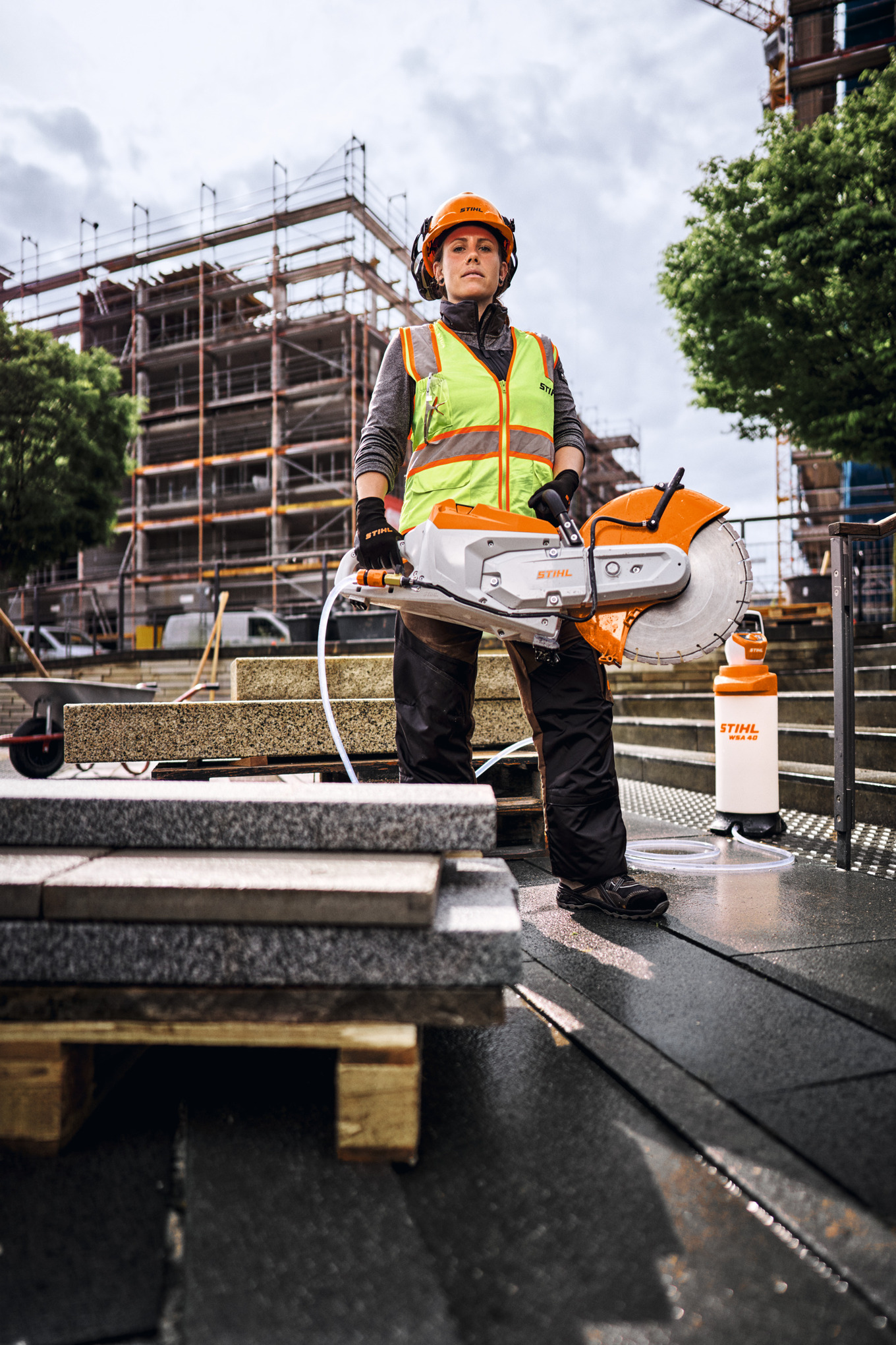 WSA 40, z akumulatorem AS 2 i ładowarką AL 1