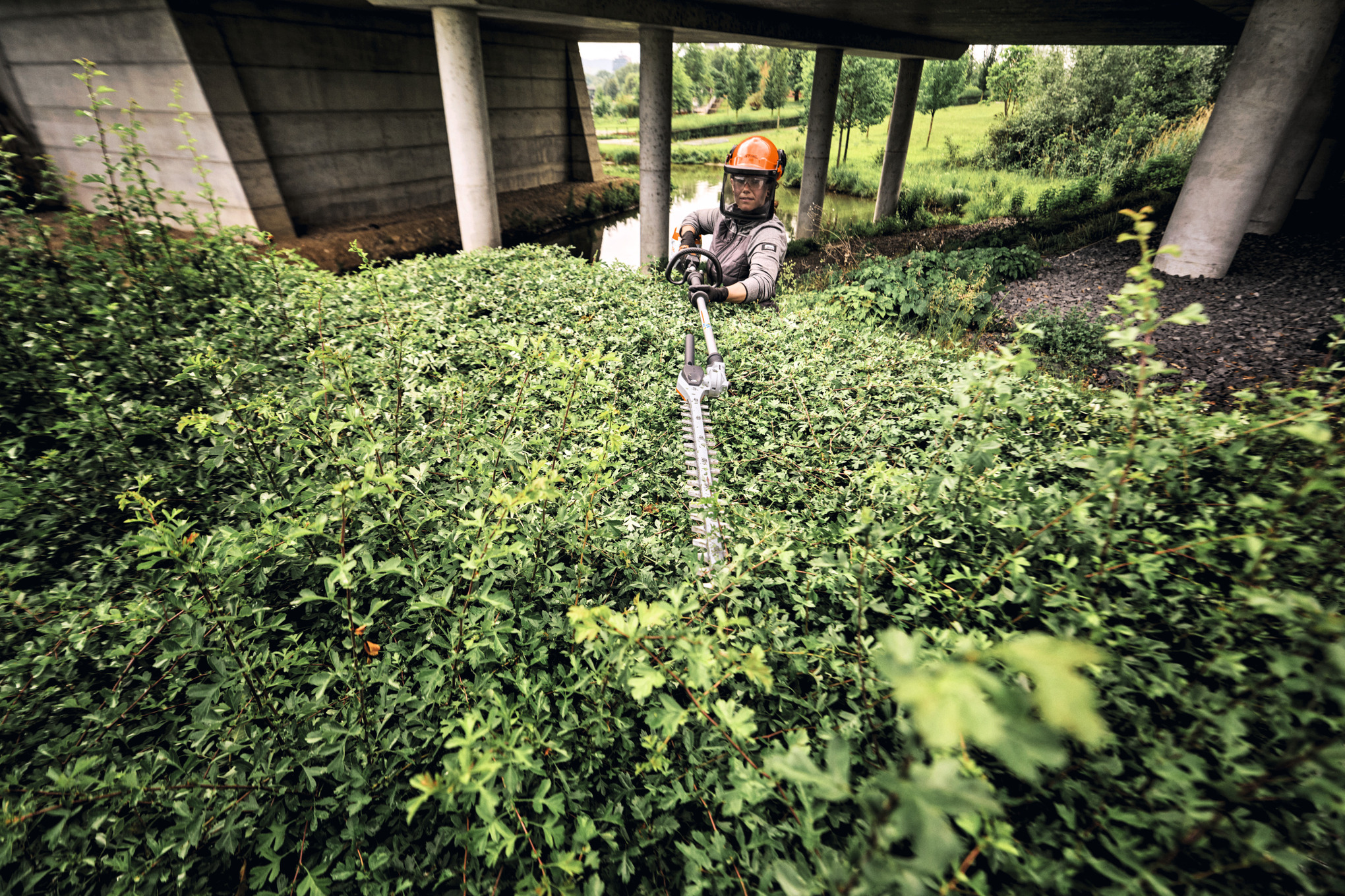 HLA 140, bez akumulatora i ładowarki
