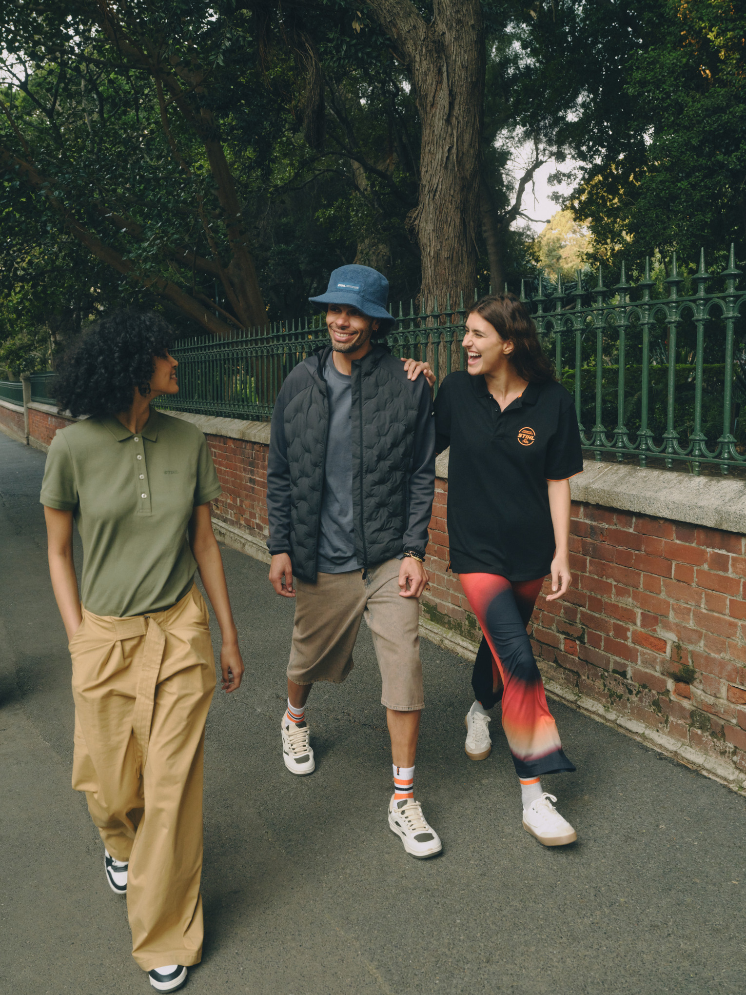 Bluza logo CHEST BLUE